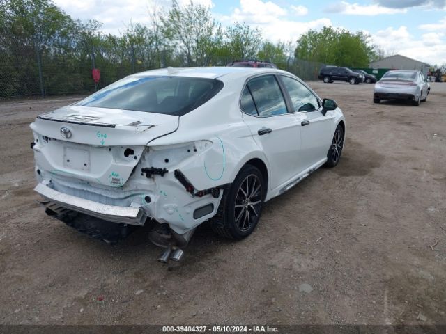 Photo 3 VIN: 4T1G11BK4NU064036 - TOYOTA CAMRY 