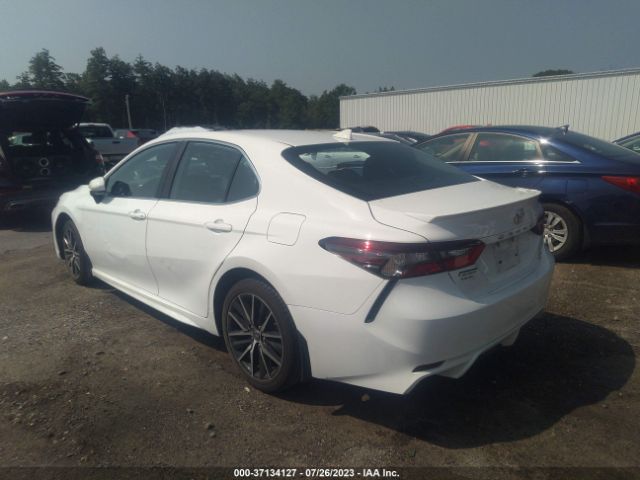 Photo 2 VIN: 4T1G11BK5MU030041 - TOYOTA CAMRY 