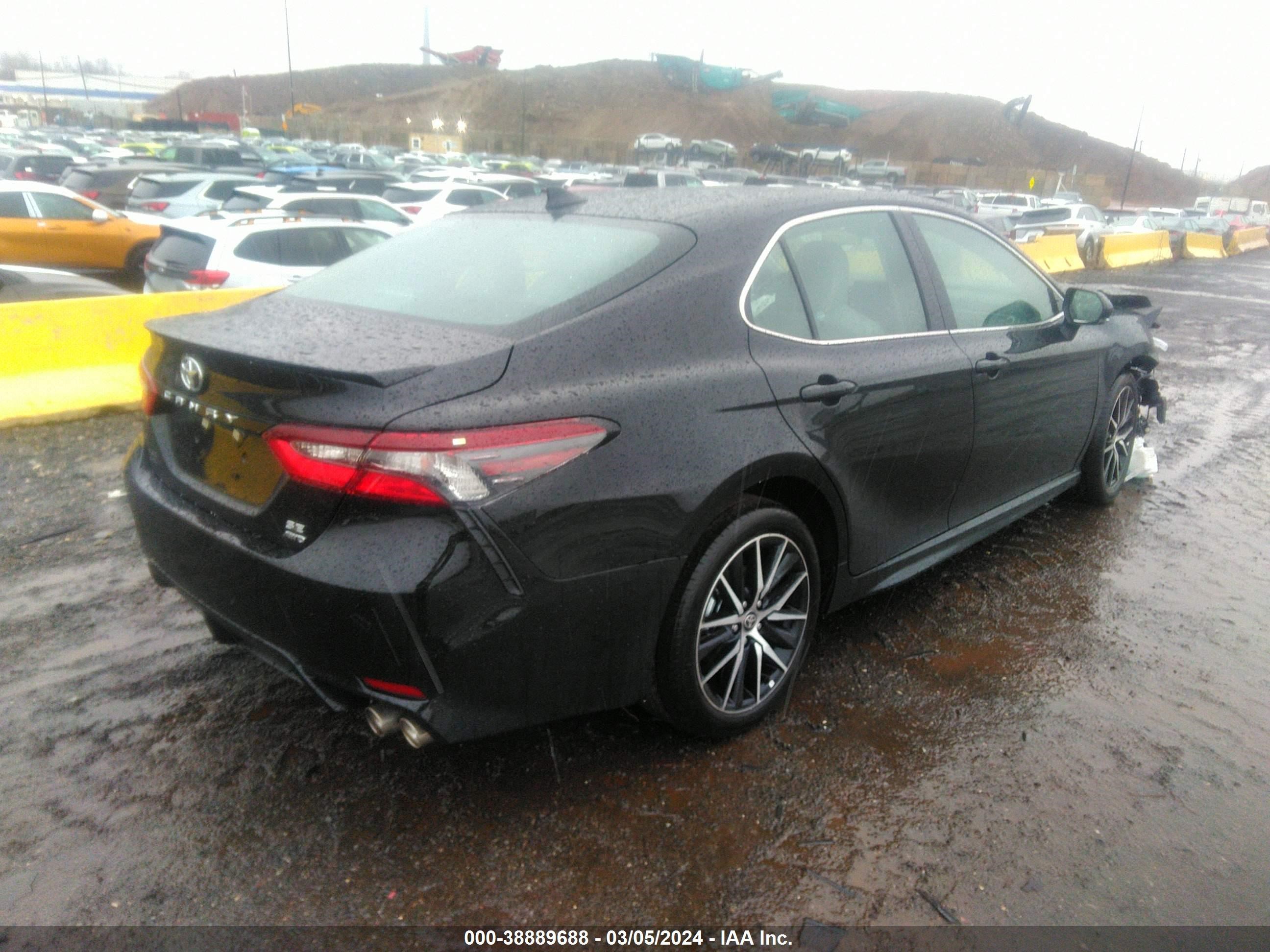 Photo 3 VIN: 4T1G11BK5RU115615 - TOYOTA CAMRY 