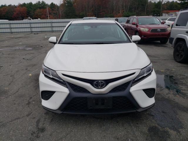 Photo 4 VIN: 4T1G11BK6LU007396 - TOYOTA CAMRY 