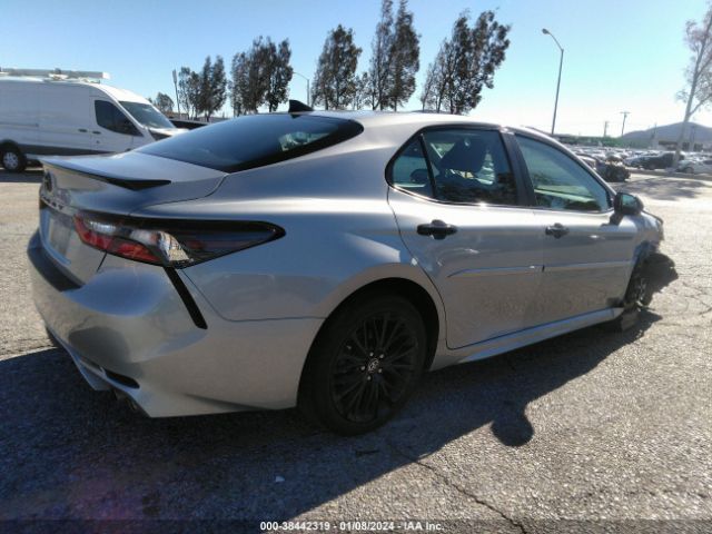 Photo 3 VIN: 4T1G11BK6NU051207 - TOYOTA CAMRY 