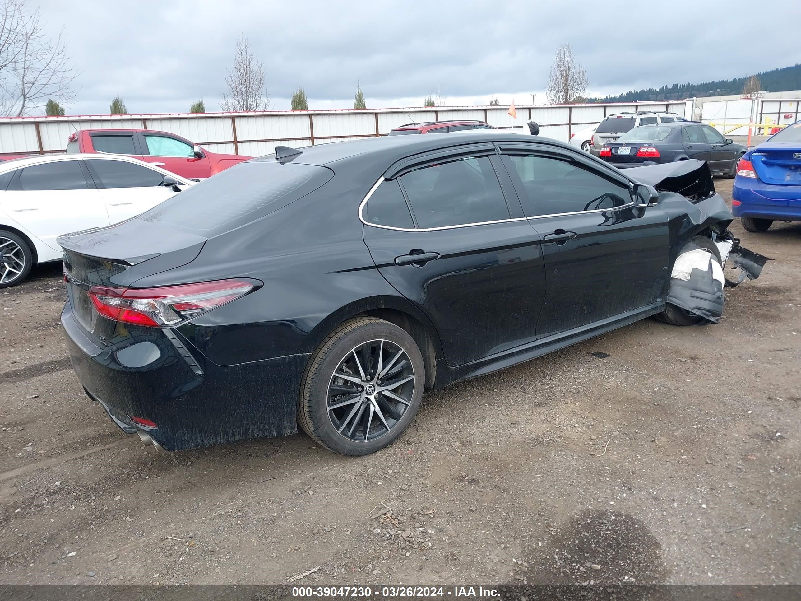 Photo 3 VIN: 4T1G11BK7PU075275 - TOYOTA CAMRY 