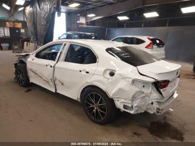 Photo 2 VIN: 4T1G11BK8NU049295 - TOYOTA CAMRY 