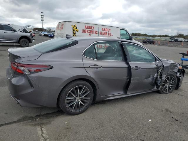 Photo 2 VIN: 4T1G11BK8NU050219 - TOYOTA CAMRY SE 