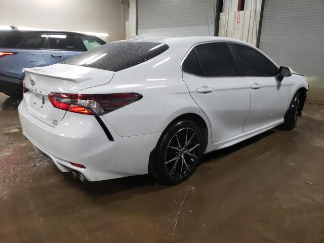 Photo 2 VIN: 4T1G11BK8NU066680 - TOYOTA CAMRY 