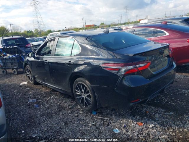 Photo 2 VIN: 4T1G11BK9NU054103 - TOYOTA CAMRY 