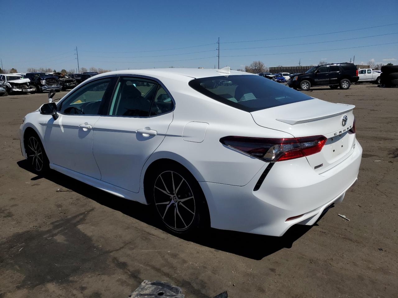 Photo 1 VIN: 4T1G11BKXNU054157 - TOYOTA CAMRY 