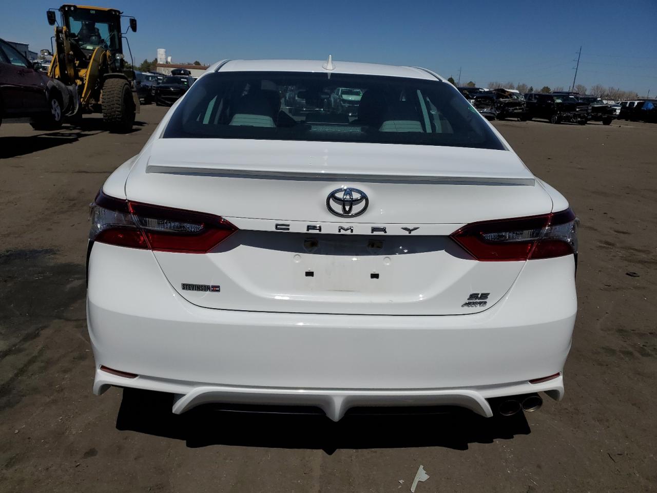 Photo 5 VIN: 4T1G11BKXNU054157 - TOYOTA CAMRY 