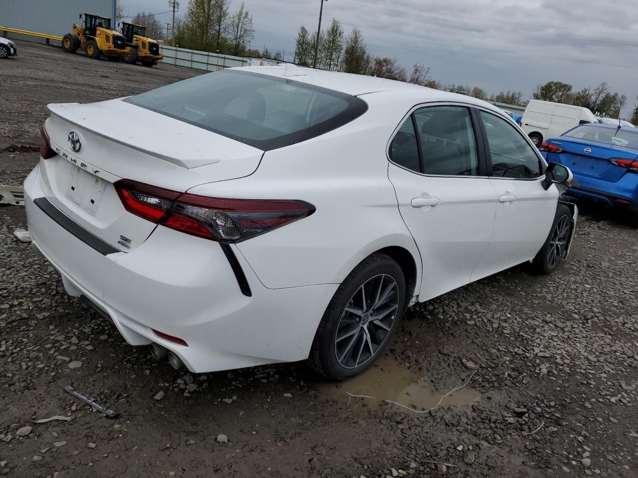 Photo 2 VIN: 4T1G11BKXPU096329 - TOYOTA CAMRY 