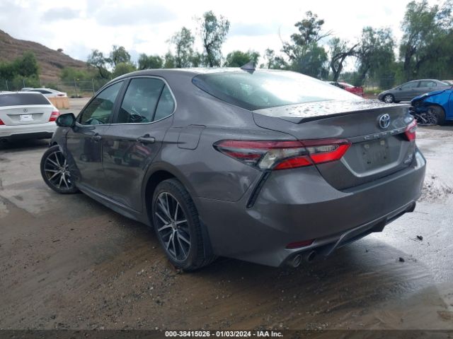 Photo 2 VIN: 4T1G31AK3NU591349 - TOYOTA CAMRY 