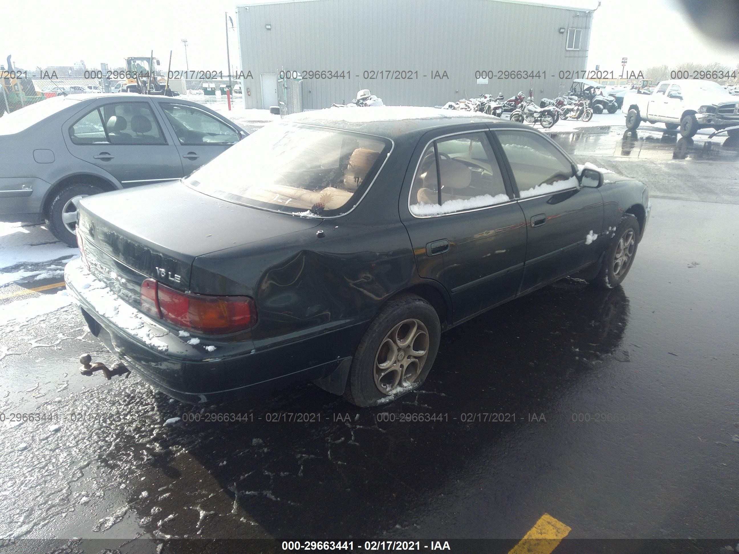 Photo 3 VIN: 4T1GK12E1SU113759 - TOYOTA CAMRY 