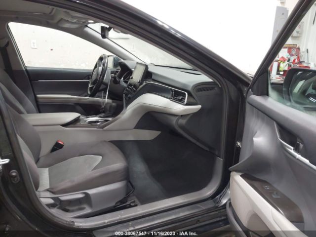 Photo 4 VIN: 4T1H11BK8MU032399 - TOYOTA CAMRY 