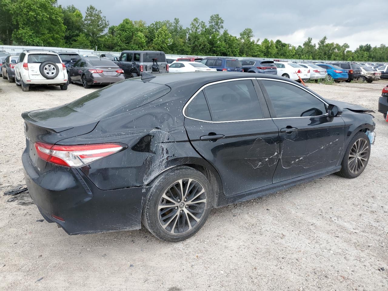 Photo 2 VIN: 4T1J11AK0LU878009 - TOYOTA CAMRY 