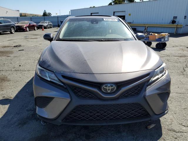 Photo 4 VIN: 4T1J11AK9LU912383 - TOYOTA CAMRY SE 