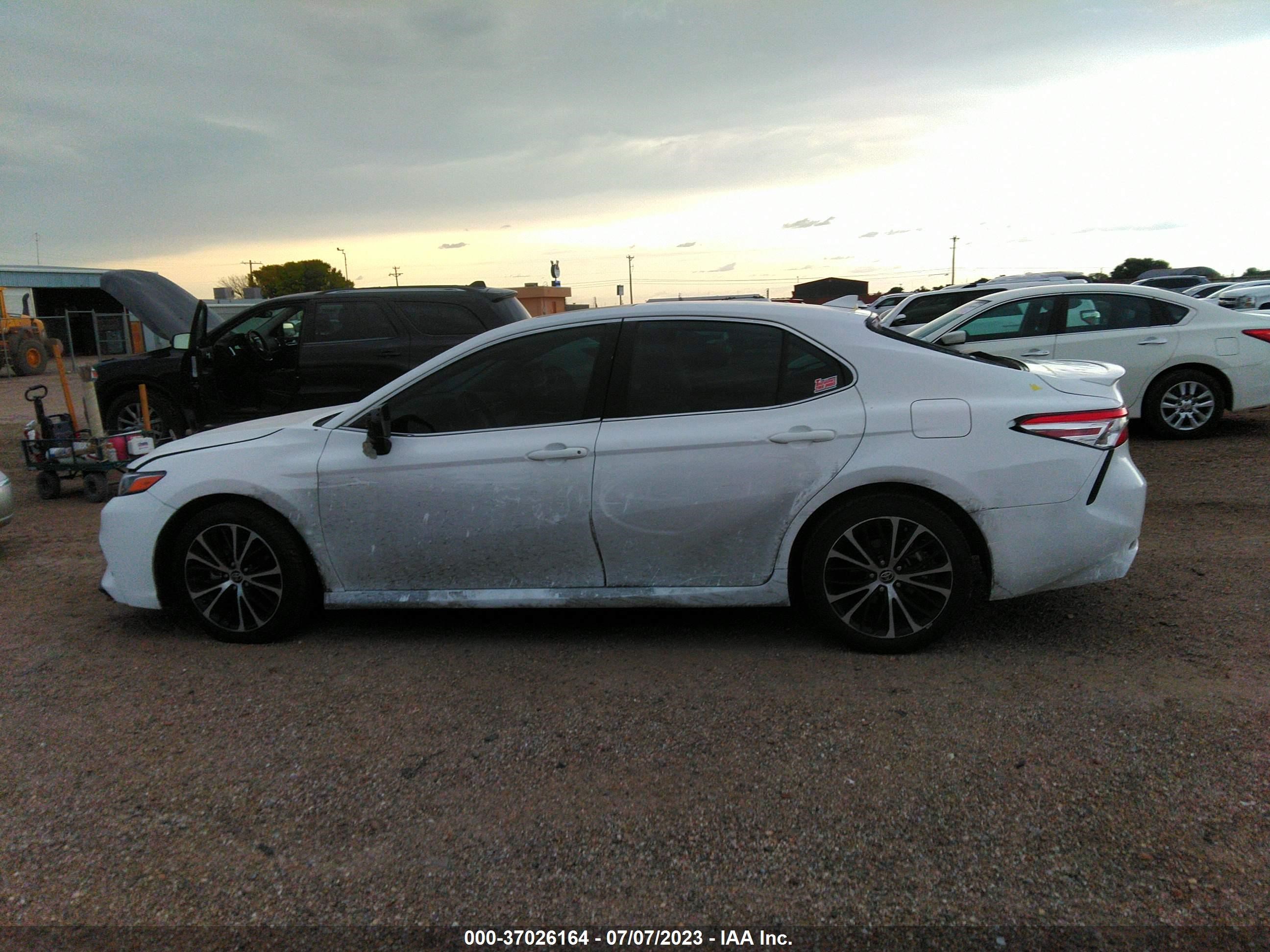 Photo 13 VIN: 4T1J31AK1LU546252 - TOYOTA CAMRY 