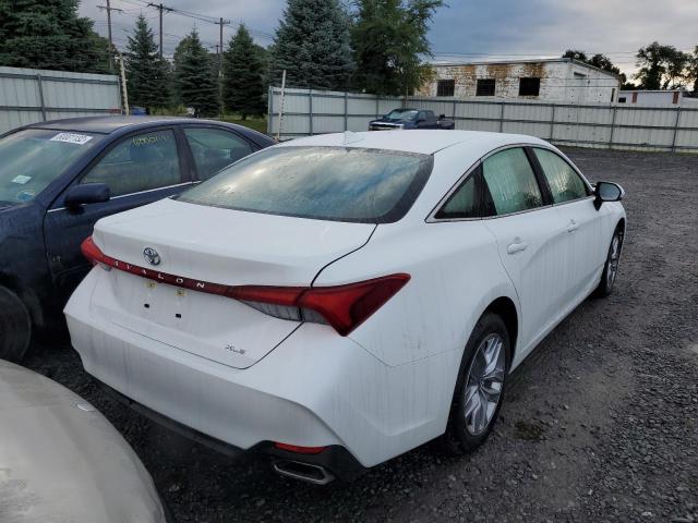 Photo 3 VIN: 4T1JZ1FB4NU081007 - TOYOTA AVALON XLE 