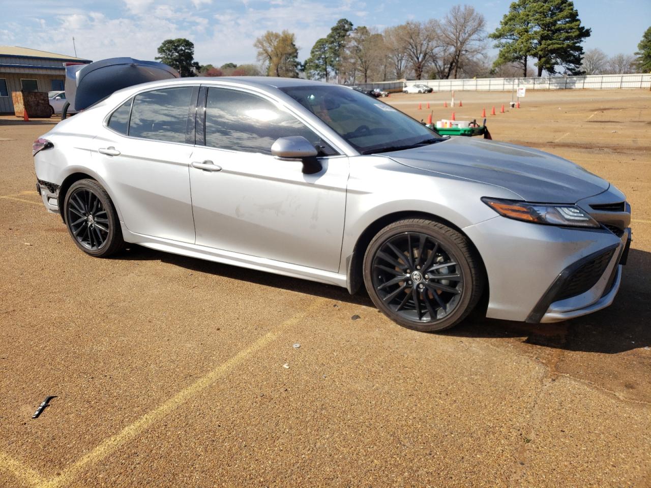 Photo 3 VIN: 4T1K31AK1PU618738 - TOYOTA CAMRY 