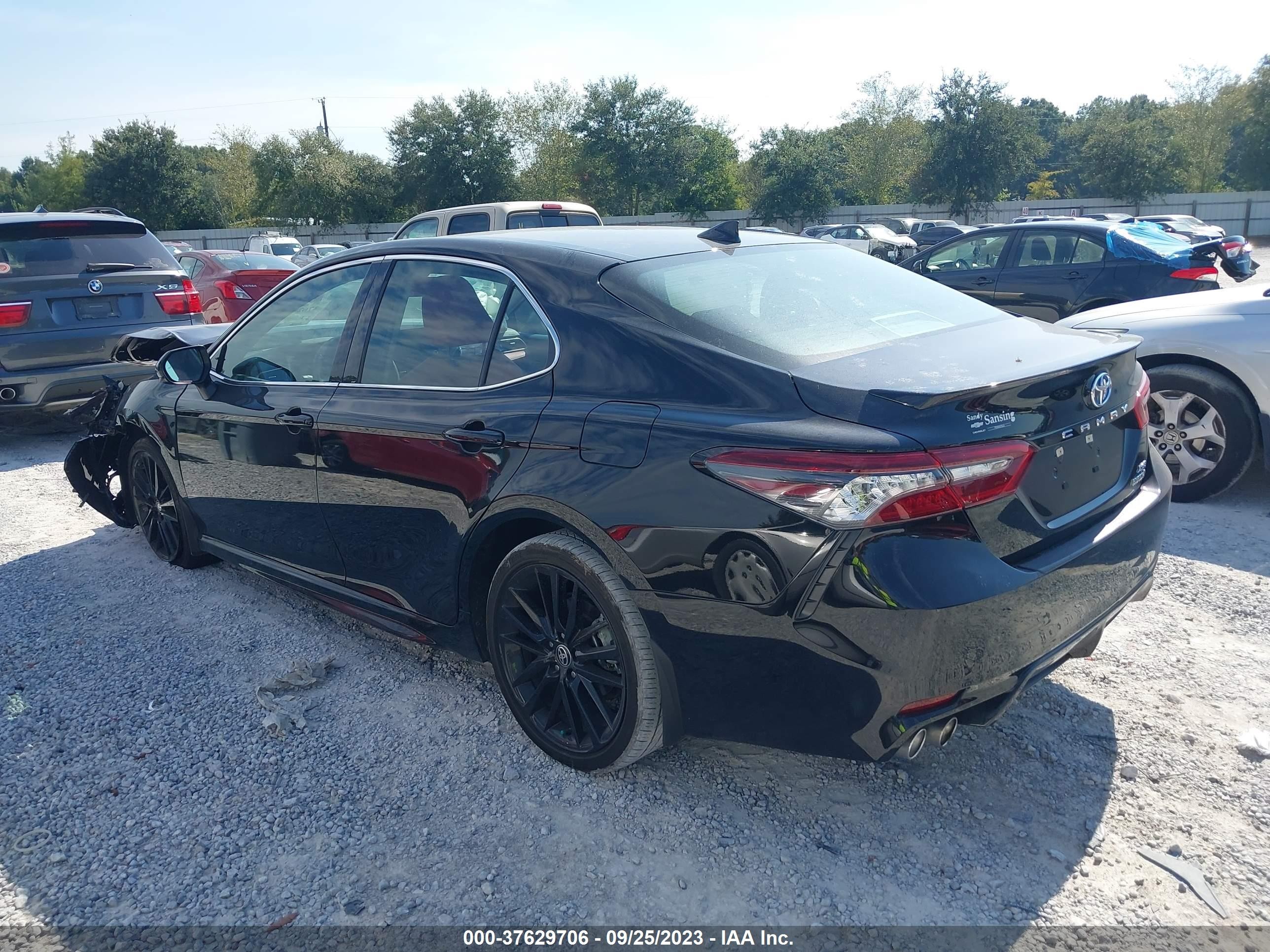 Photo 2 VIN: 4T1K31AK2NU039531 - TOYOTA CAMRY 