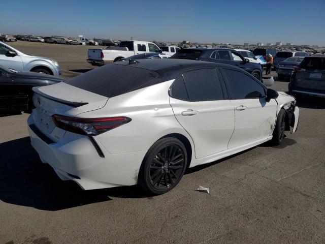 Photo 2 VIN: 4T1K31AK2RU059851 - TOYOTA CAMRY XSE 