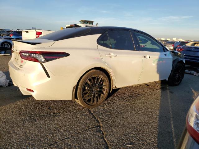 Photo 2 VIN: 4T1K31AK3MU025037 - TOYOTA CAMRY XSE 