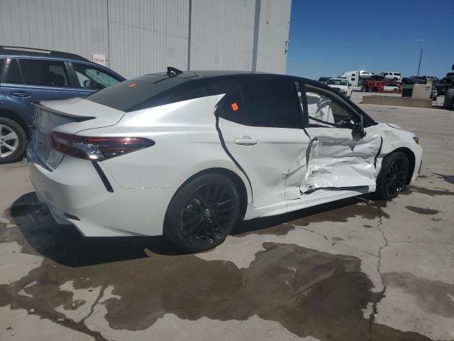 Photo 2 VIN: 4T1K31AK5NU036896 - TOYOTA CAMRY XSE 