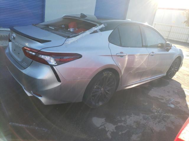 Photo 2 VIN: 4T1K31AK5NU040320 - TOYOTA CAMRY XSE 