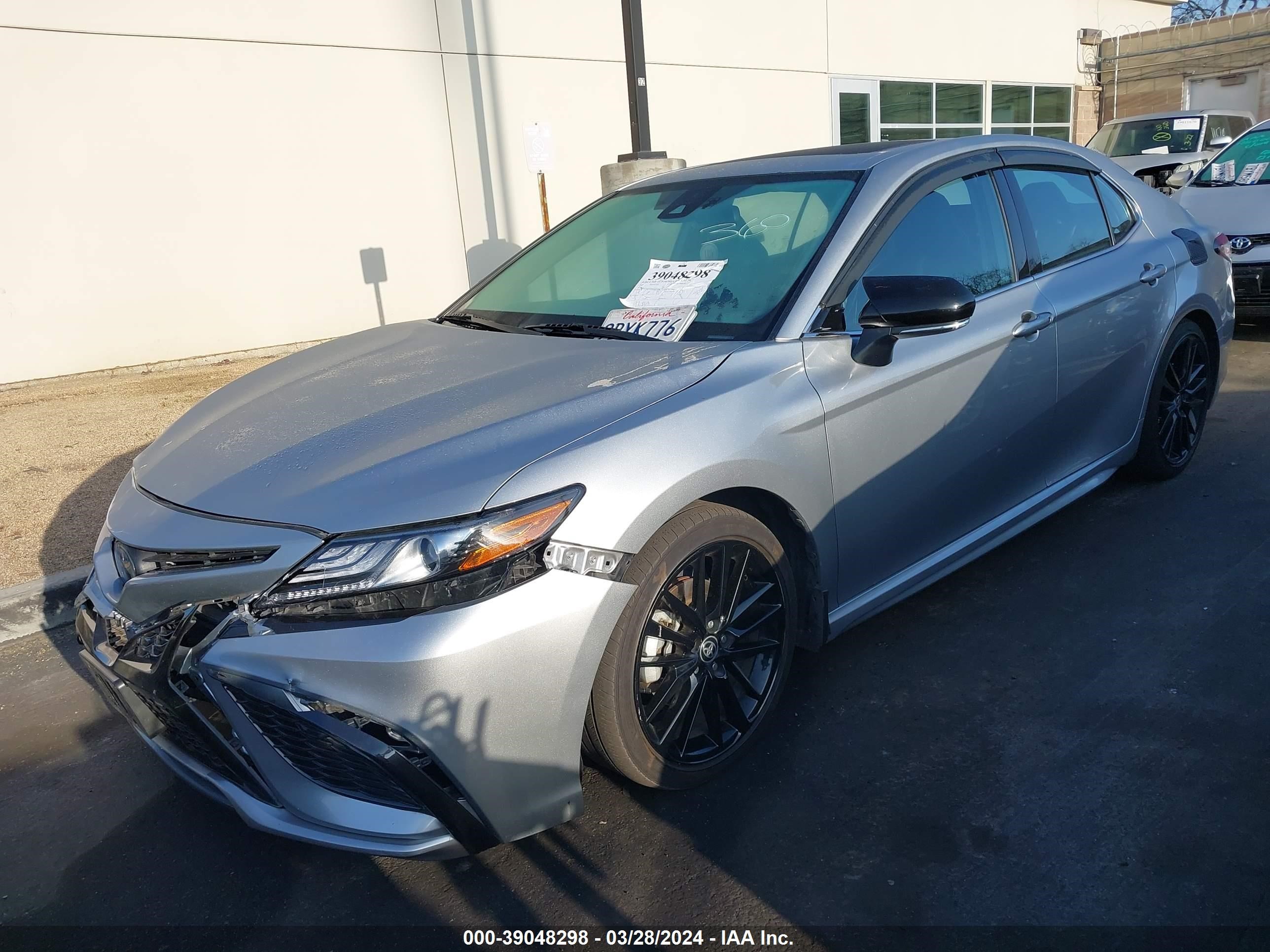 Photo 1 VIN: 4T1K31AK5NU594067 - TOYOTA CAMRY 