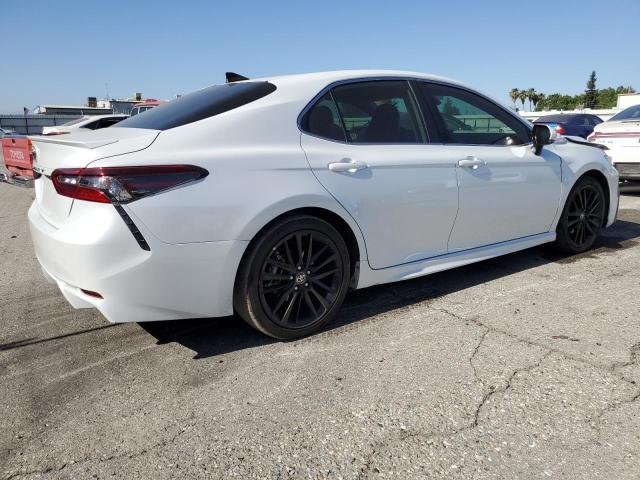 Photo 2 VIN: 4T1K31AK6MU557639 - TOYOTA CAMRY XSE 