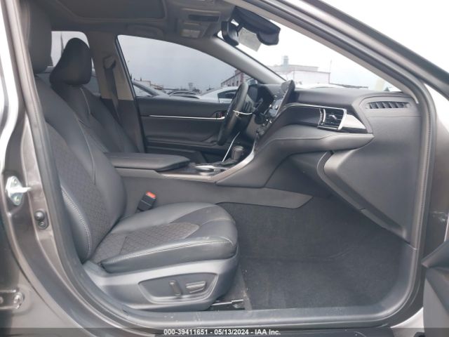 Photo 4 VIN: 4T1K31AK6PU610781 - TOYOTA CAMRY 