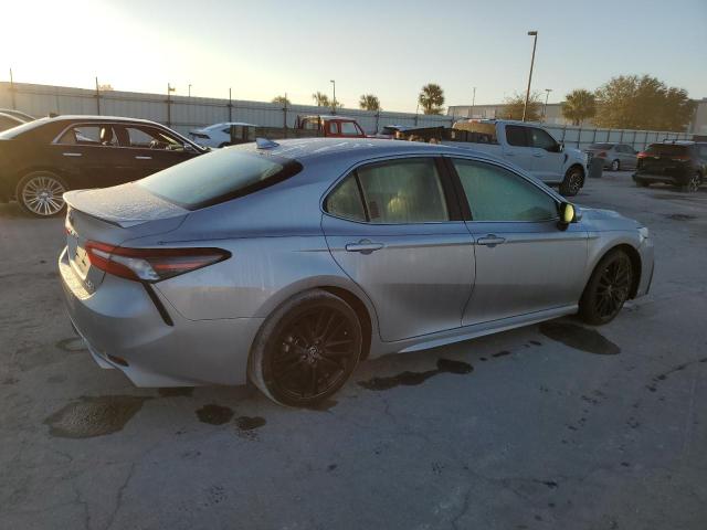 Photo 2 VIN: 4T1K31AK6PU616371 - TOYOTA CAMRY XSE 