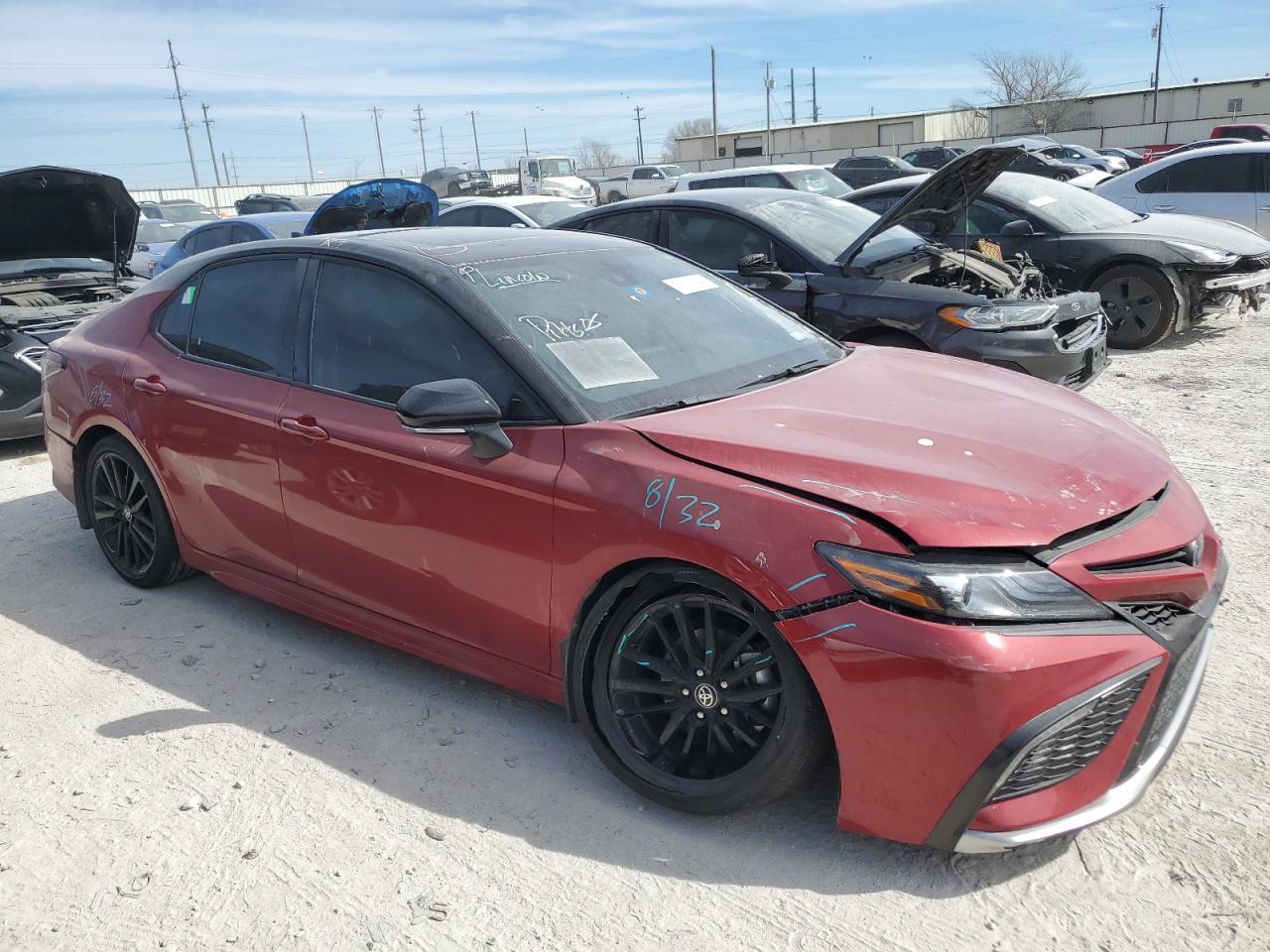 Photo 3 VIN: 4T1K31AK7PU053136 - TOYOTA CAMRY 