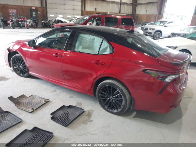 Photo 2 VIN: 4T1K31AK7RU063085 - TOYOTA CAMRY HYBRID 