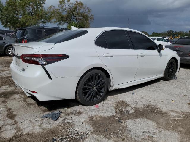 Photo 2 VIN: 4T1K31AK9MU556713 - TOYOTA CAMRY XSE 