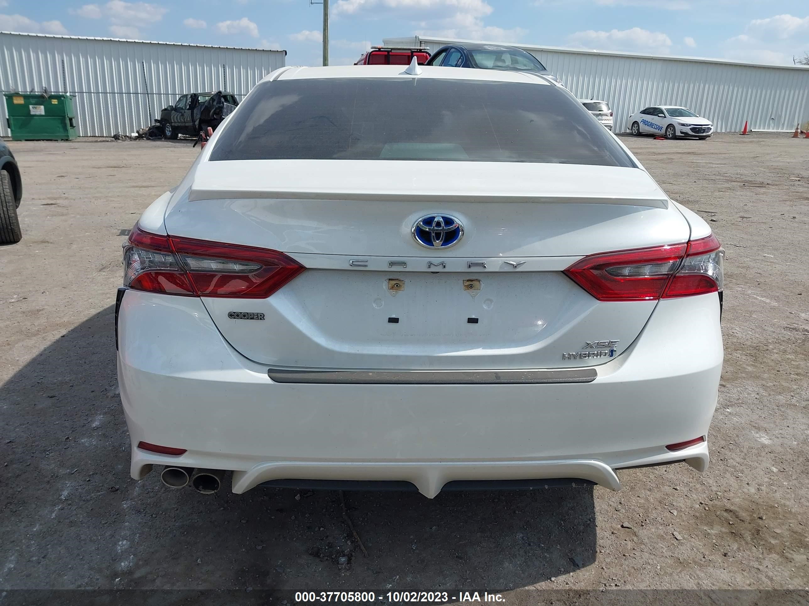 Photo 15 VIN: 4T1K31AKXPU603235 - TOYOTA CAMRY 