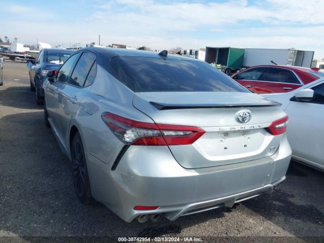 Photo 2 VIN: 4T1K61AK1MU431437 - TOYOTA CAMRY 