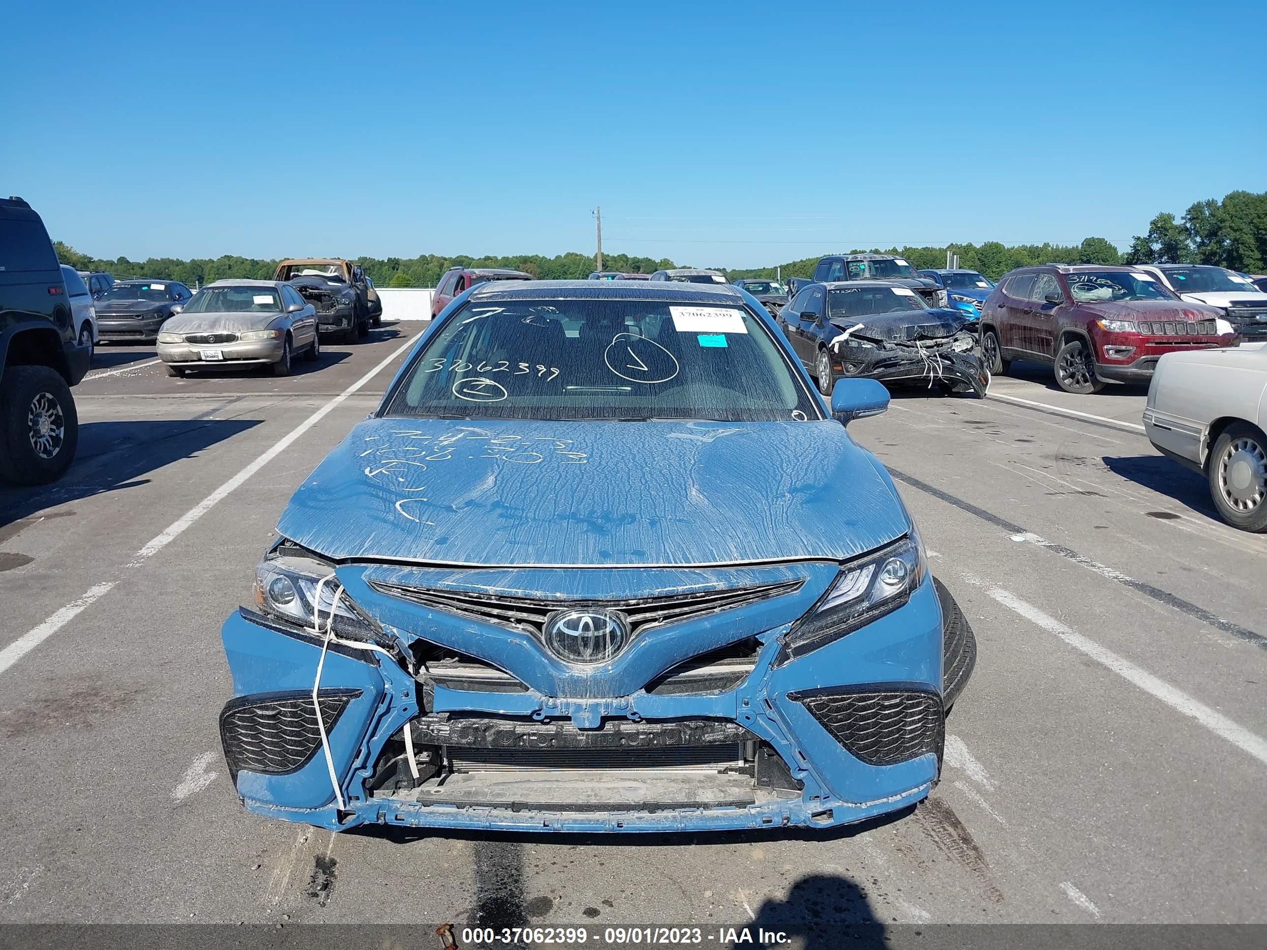 Photo 12 VIN: 4T1K61AK1PU123480 - TOYOTA CAMRY 