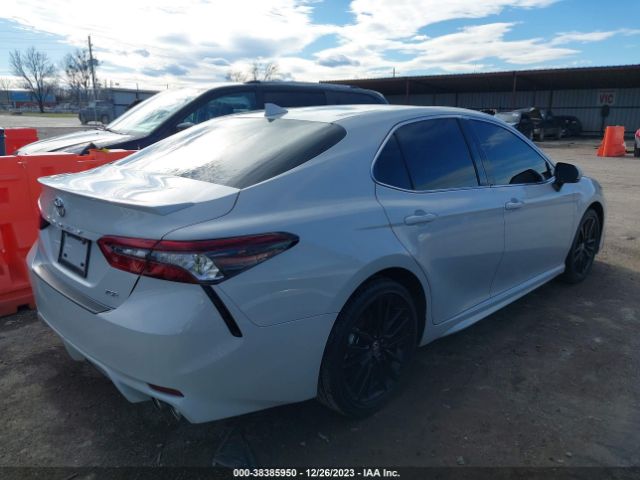 Photo 3 VIN: 4T1K61AK2NU069362 - TOYOTA CAMRY 