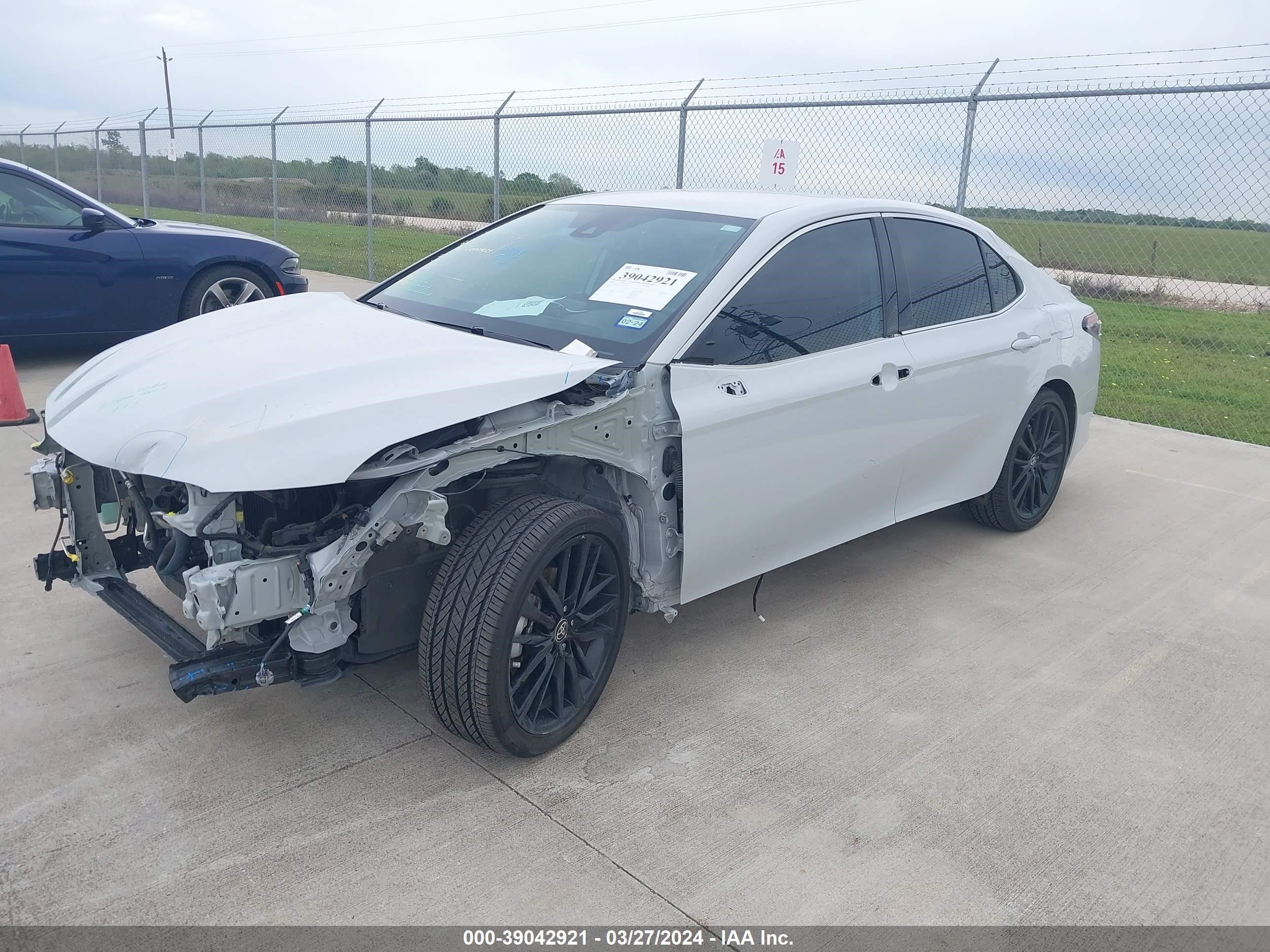 Photo 1 VIN: 4T1K61AK3NU030778 - TOYOTA CAMRY 