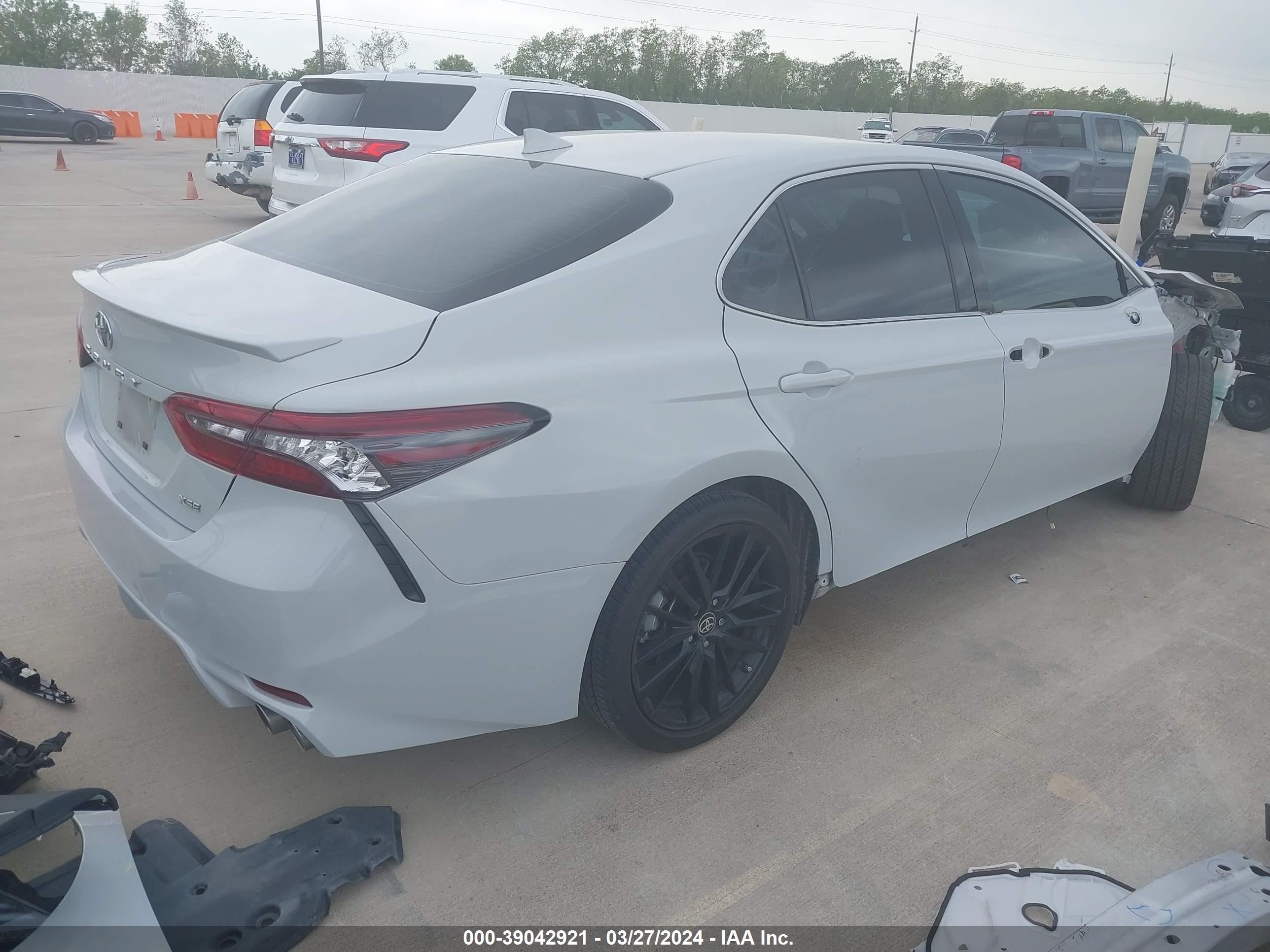 Photo 3 VIN: 4T1K61AK3NU030778 - TOYOTA CAMRY 