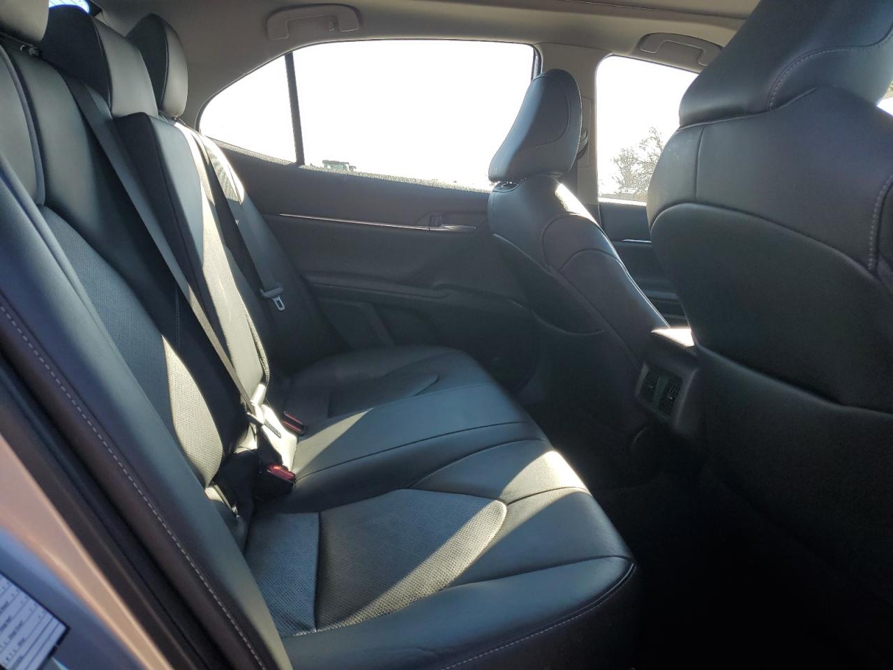 Photo 9 VIN: 4T1K61AK4MU483712 - TOYOTA CAMRY 