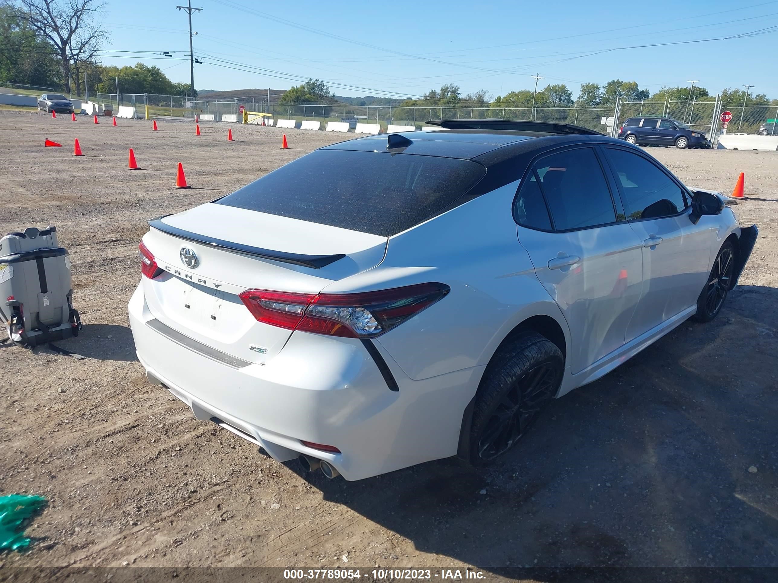 Photo 3 VIN: 4T1K61AK4NU036007 - TOYOTA CAMRY 