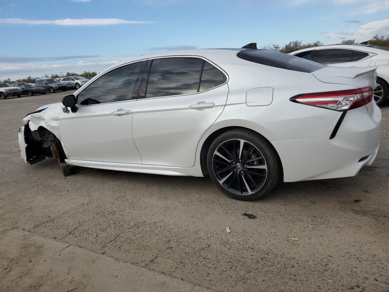 Photo 1 VIN: 4T1K61AK6LU958386 - TOYOTA CAMRY 