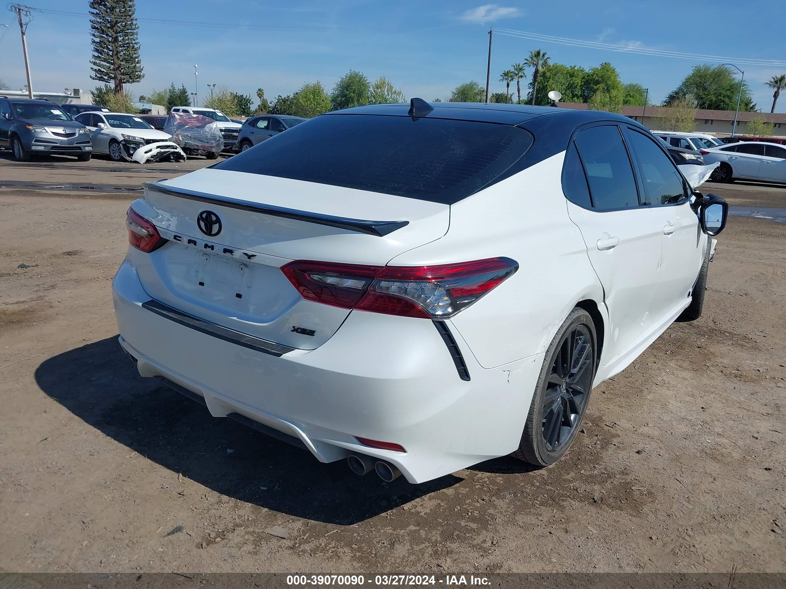 Photo 3 VIN: 4T1K61AK6MU433233 - TOYOTA CAMRY 