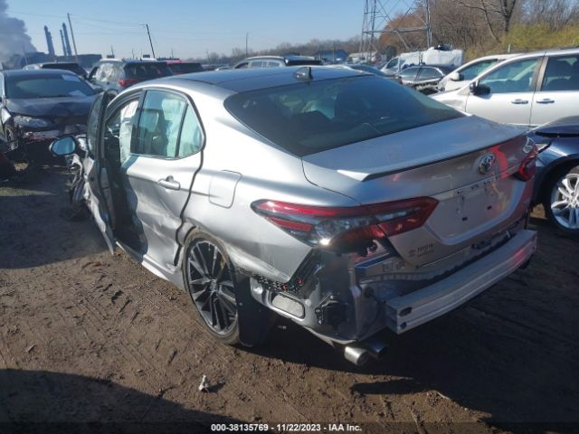 Photo 2 VIN: 4T1K61AK6PU788360 - TOYOTA CAMRY 