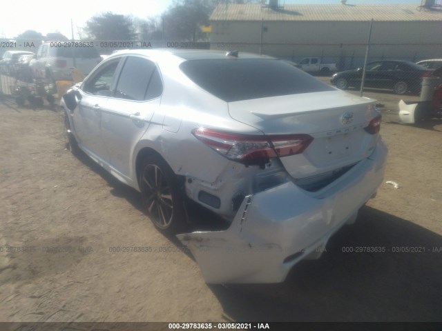 Photo 2 VIN: 4T1K61AK9LU976834 - TOYOTA CAMRY 