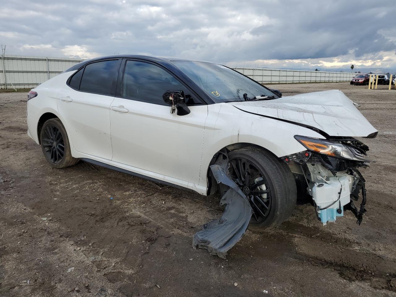 Photo 3 VIN: 4T1K61AK9NU028677 - TOYOTA CAMRY 