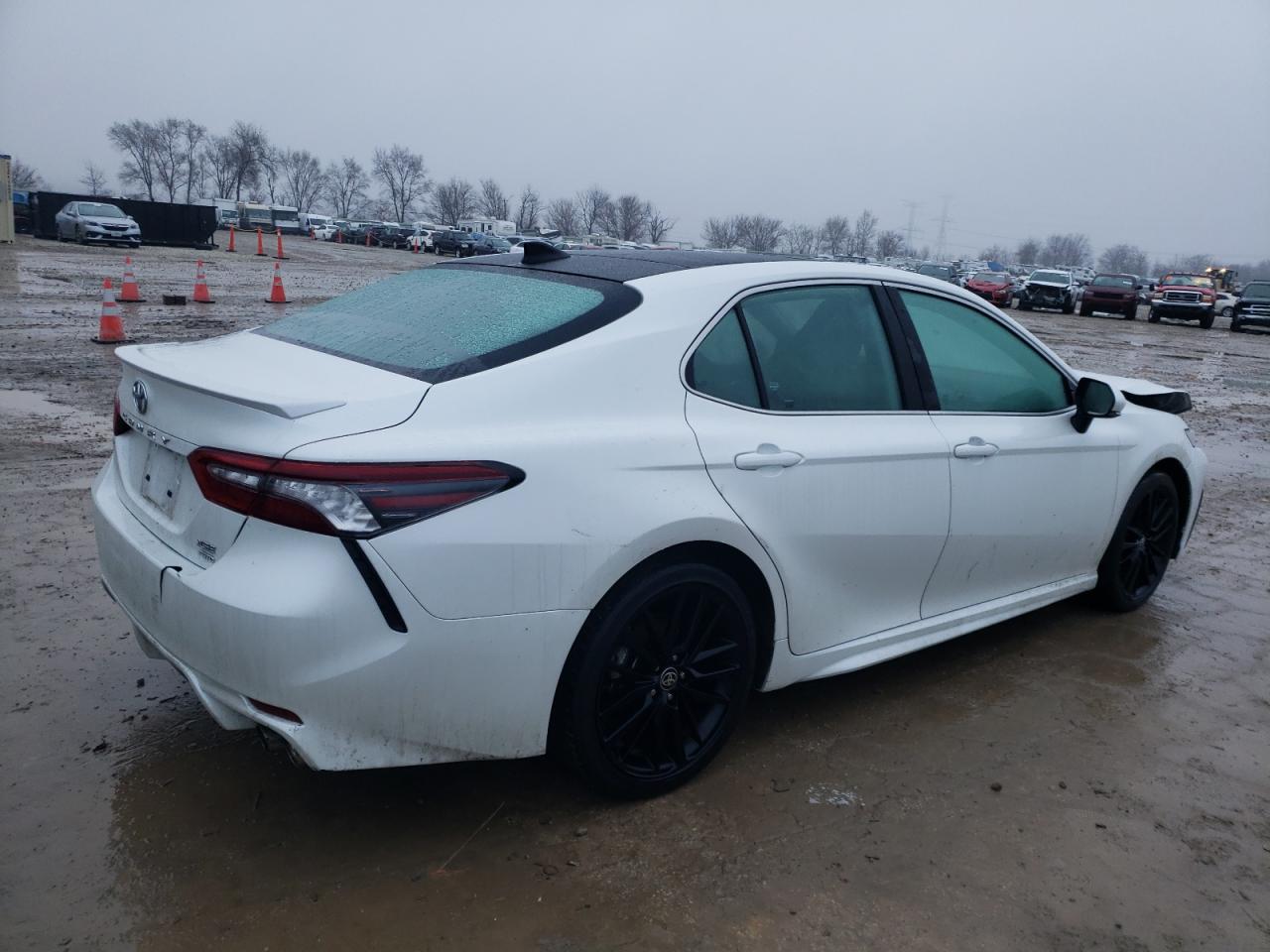 Photo 2 VIN: 4T1K61BK4MU024453 - TOYOTA CAMRY 