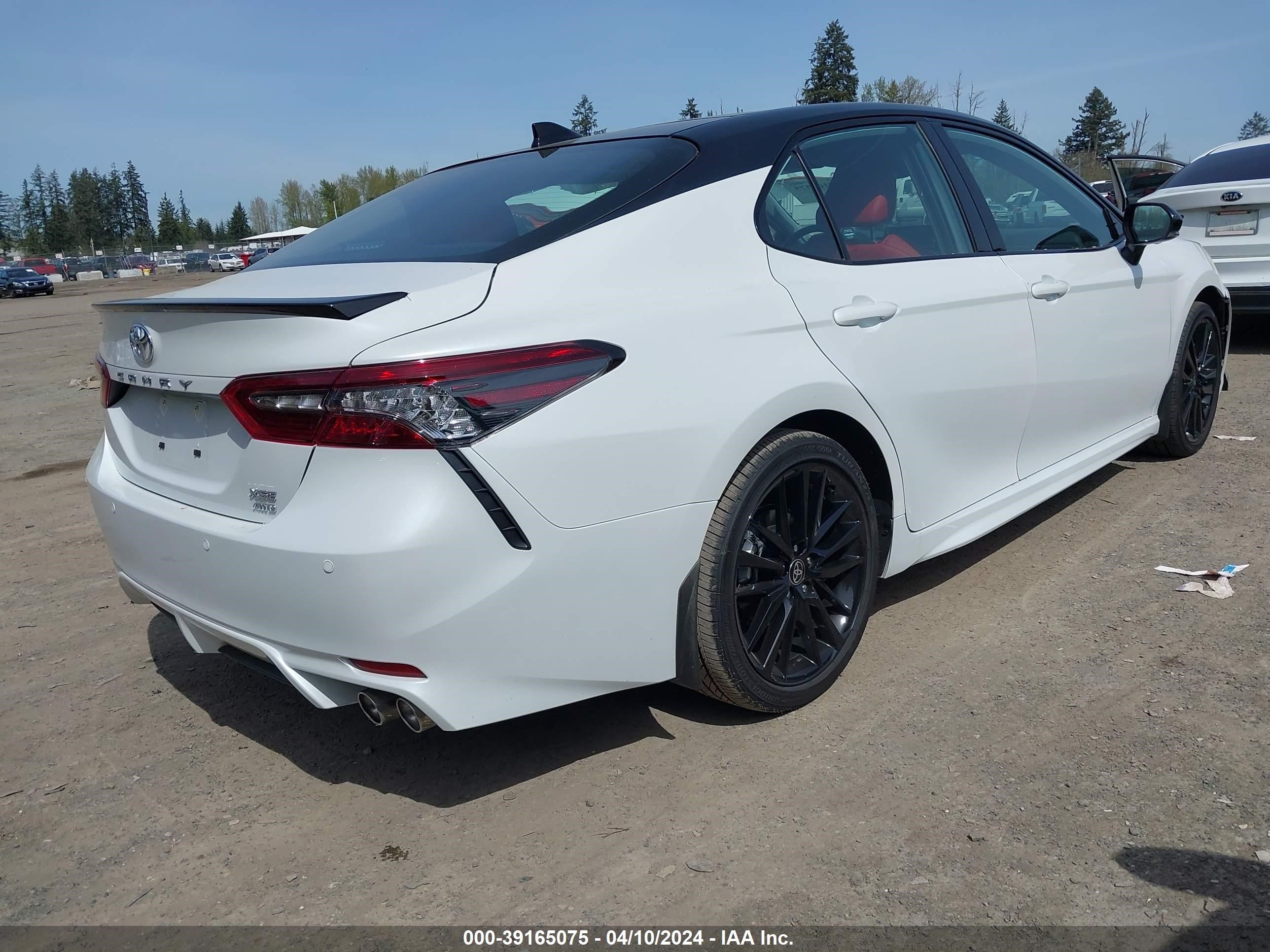 Photo 3 VIN: 4T1K61BKXRU118201 - TOYOTA CAMRY 