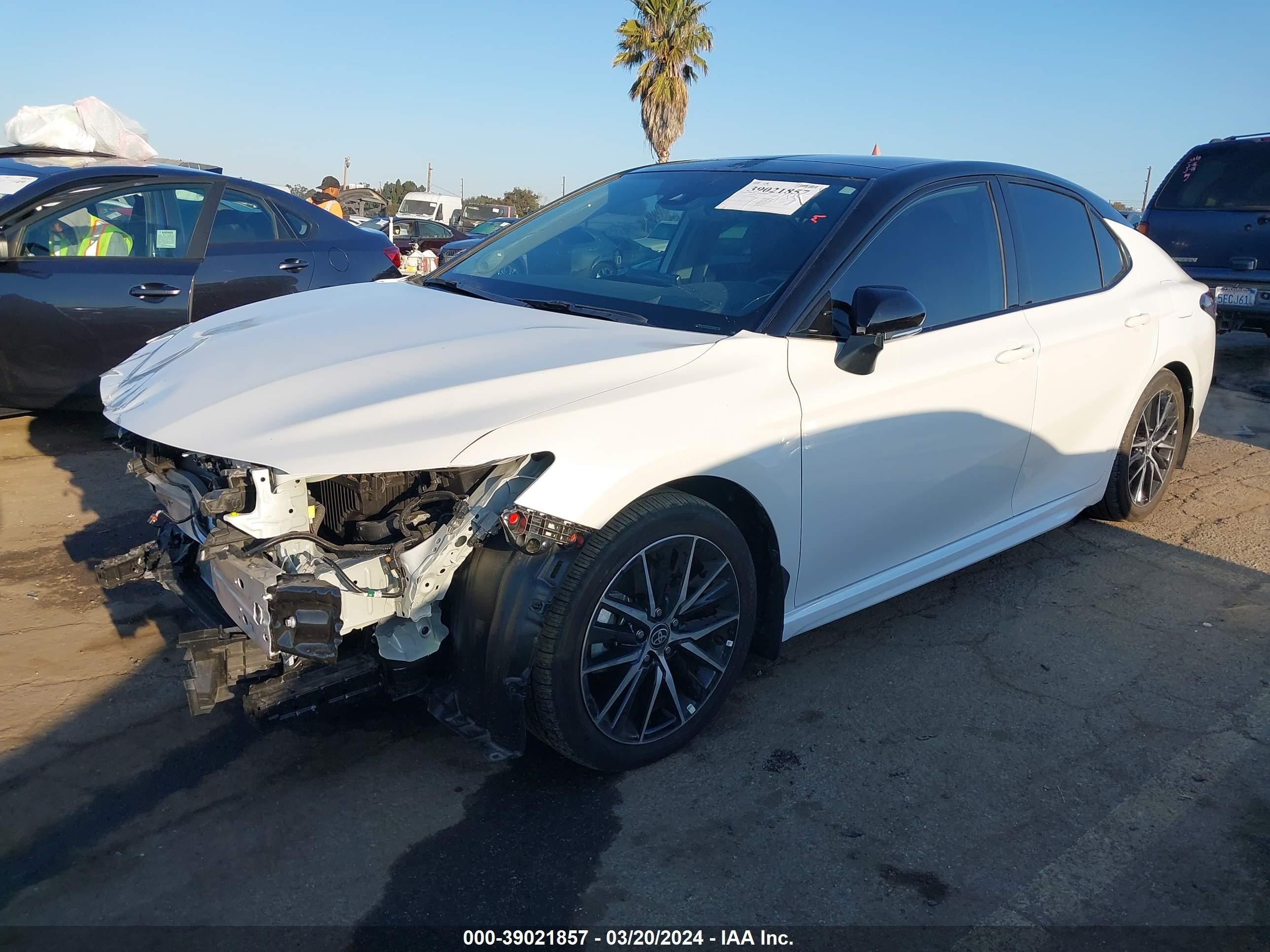 Photo 1 VIN: 4T1KZ1AK0PU080385 - TOYOTA CAMRY 