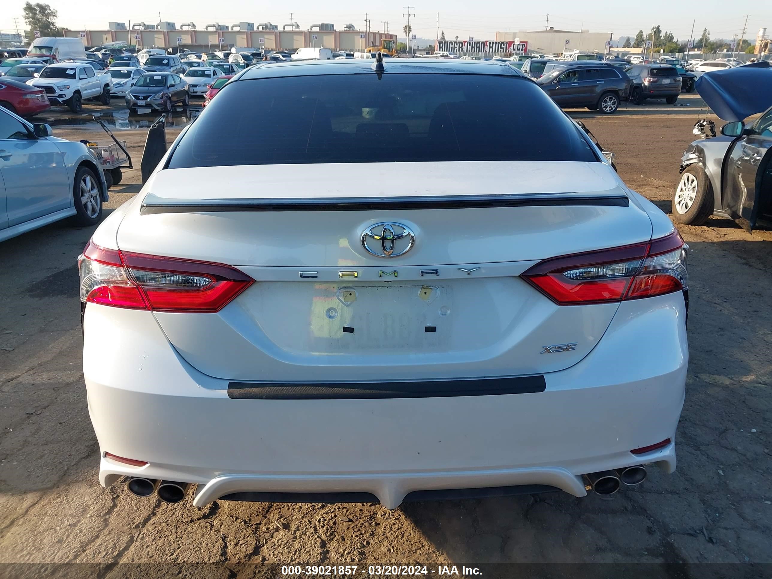 Photo 16 VIN: 4T1KZ1AK0PU080385 - TOYOTA CAMRY 